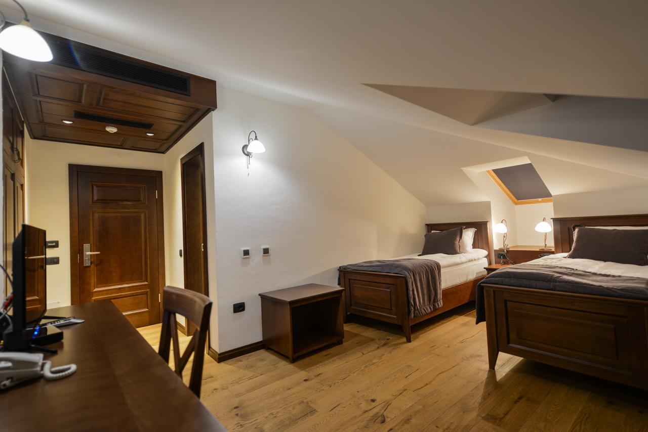 Hotel Barleti Призрен Экстерьер фото
