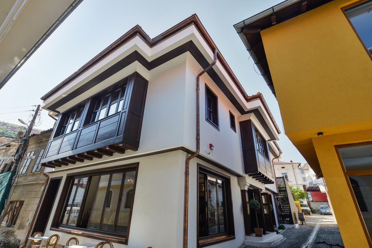 Hotel Barleti Призрен Экстерьер фото