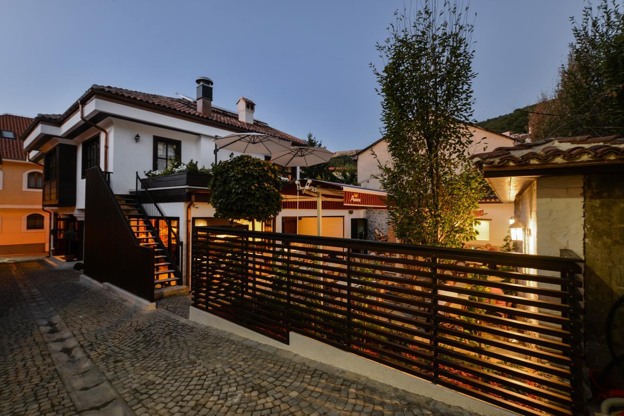Hotel Barleti Призрен Экстерьер фото