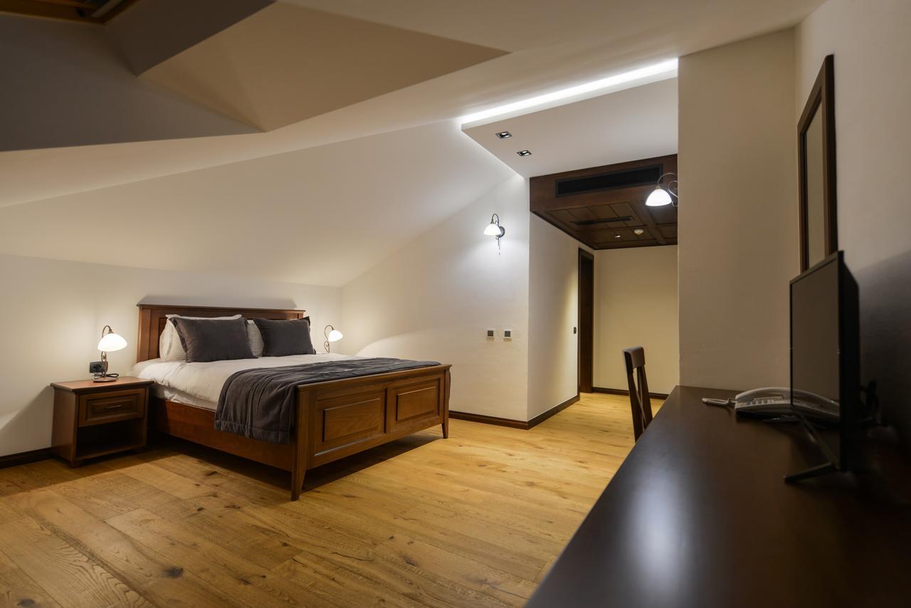 Hotel Barleti Призрен Экстерьер фото
