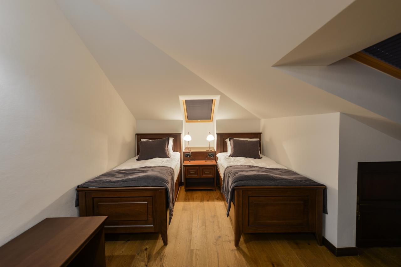 Hotel Barleti Призрен Экстерьер фото