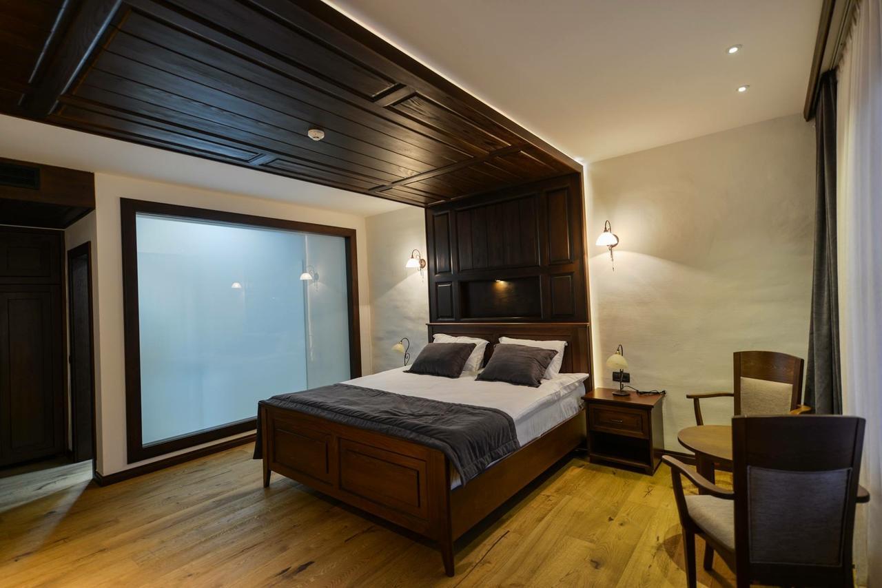 Hotel Barleti Призрен Экстерьер фото